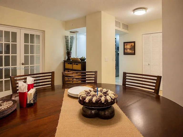 9055 SW 73rd Ct #910 — Photo 9