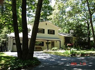135 Pine Acres Ln, Milford, PA 18337