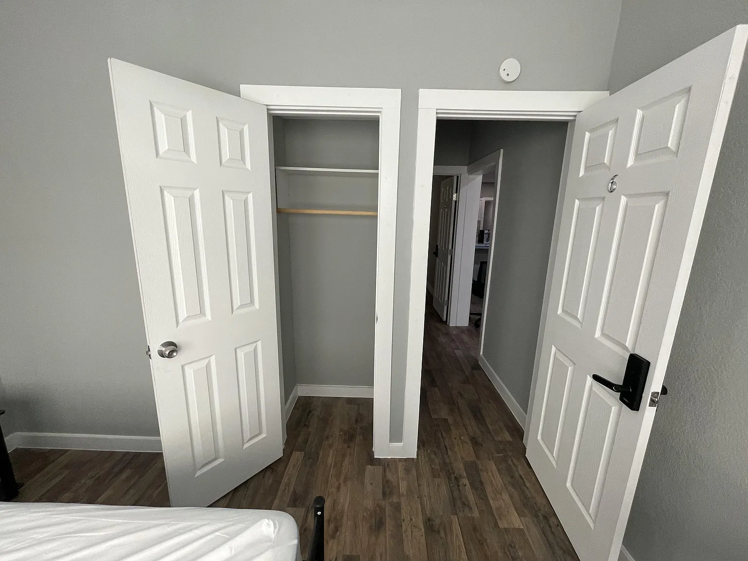 4 bed, 3.0 bath, 1672 sqft, $667 — Photo 2