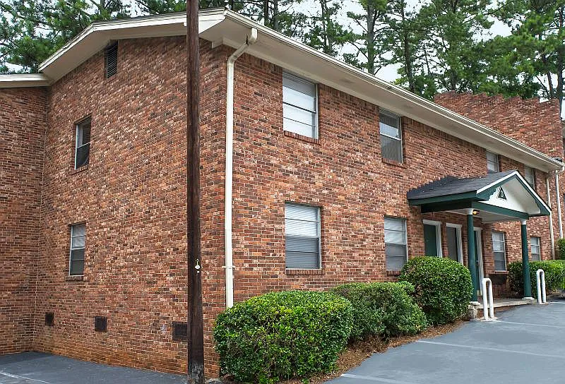 Regal Heights Apartments