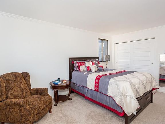 5th image of 407 Drew Ln #407
