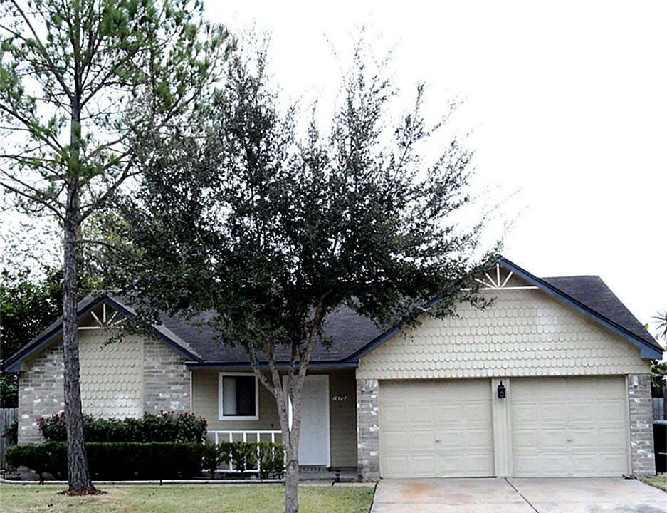 1st image of 16703 Sentinel Dr