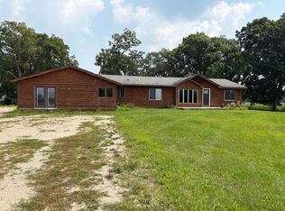 N2450 Wenham Rd, Fort Atkinson, WI 53538