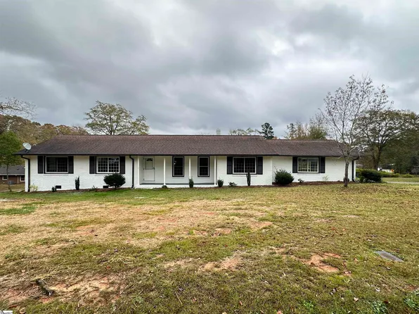 109 Hilltop Rd, Laurens, SC 29360