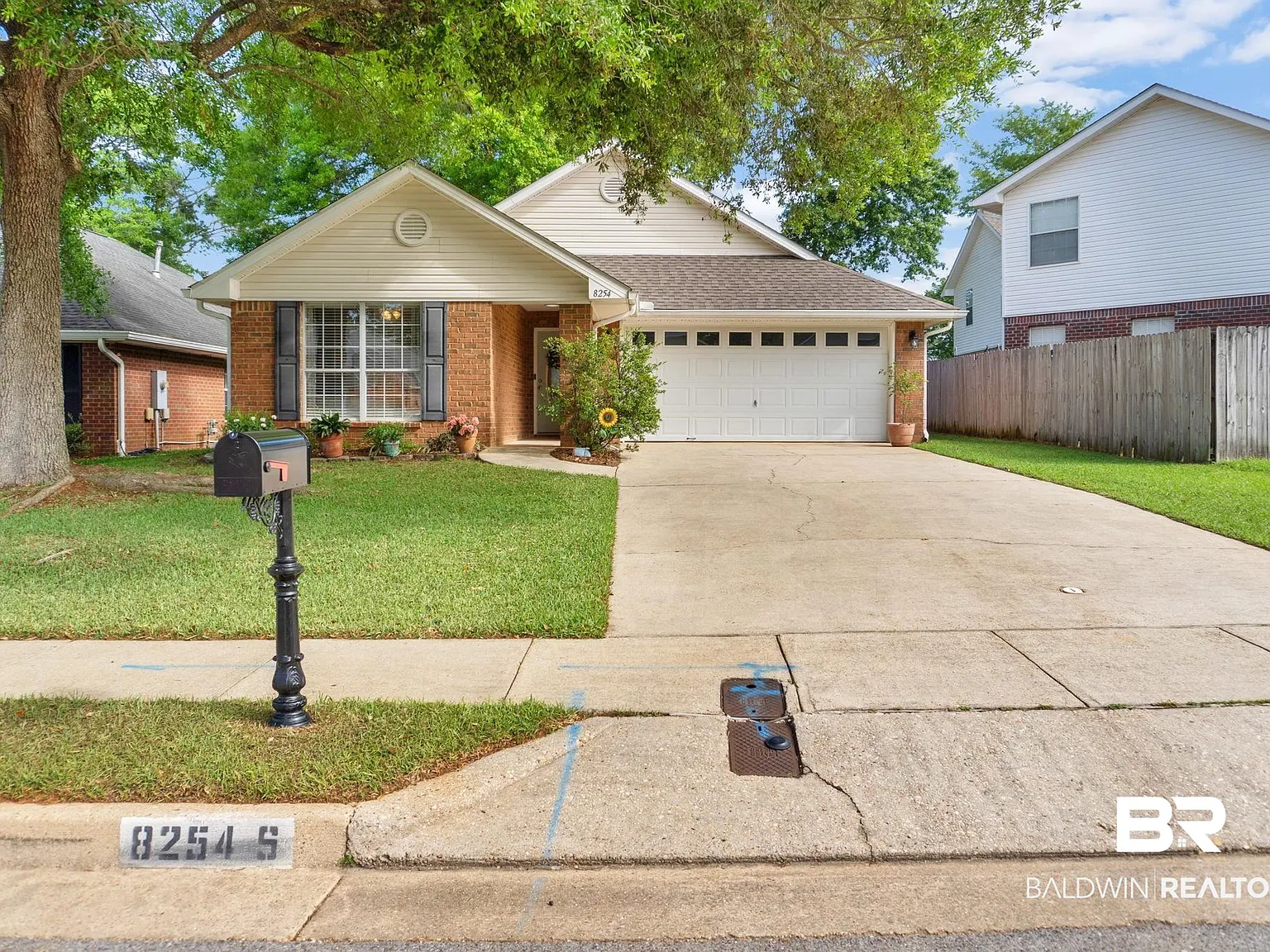 3 bed, 2.0 bath, 1697 sqft, $1,950 — Photo 1
