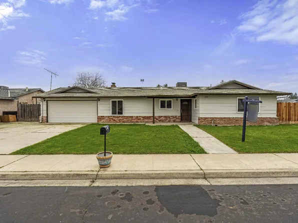 1407 E D St, Oakdale, CA 95361