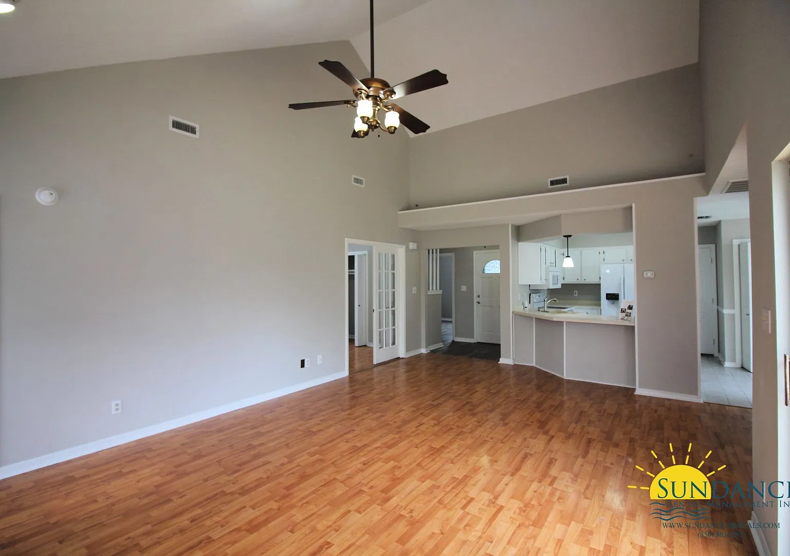Beautiful 3 Bedroom Home in Fort Walton! — Photo 3