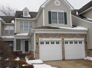 26432 Fieldstone Dr #1, Novi, MI 48374