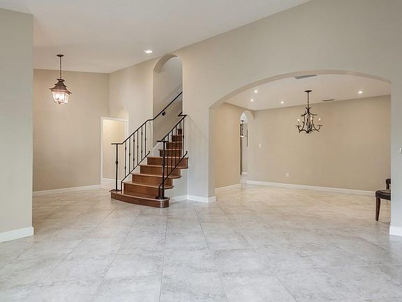 4th image of 14608 Dartmoor Ln