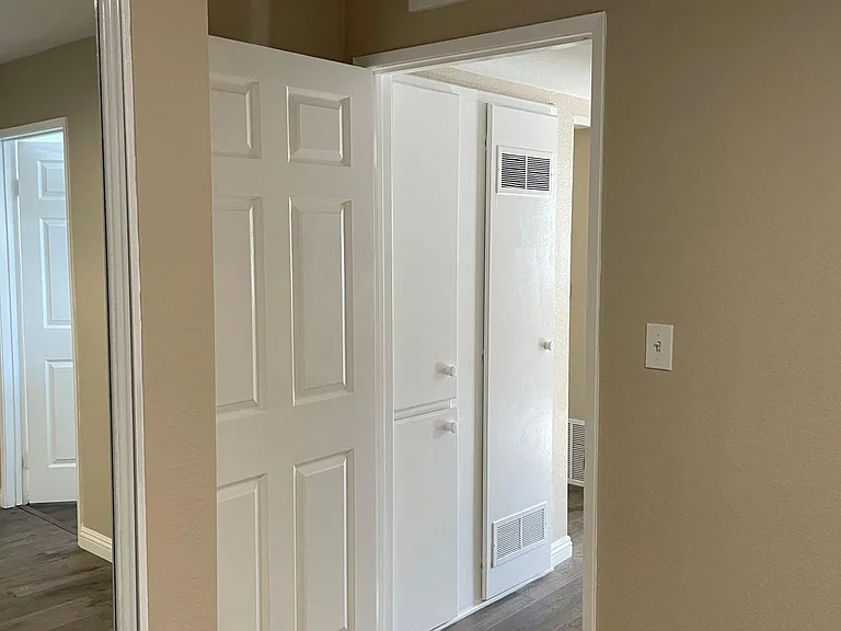 931 Tularosa Dr #5 — Photo 9