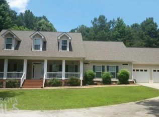 380 Lake Cir, Carrollton, GA 30116