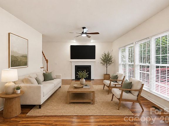 4th image of 2940 Shady Reach Ln