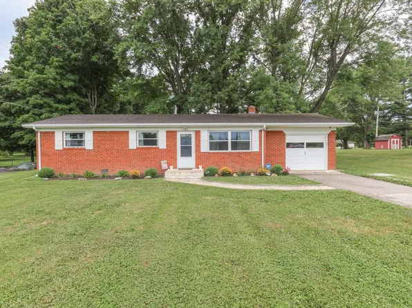8025 W Sycamore Rd, Fairland, IN 46126