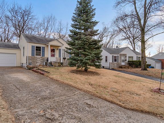 2nd image of 300 Saint Gregory Dr