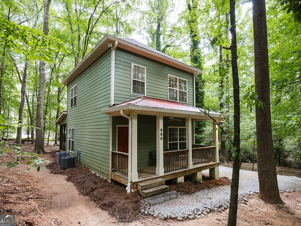1st image of 980 Forest Heights Dr