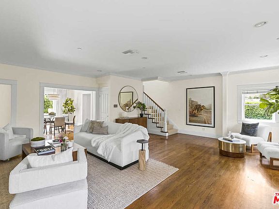 4th image of 3163 La Suvida Dr