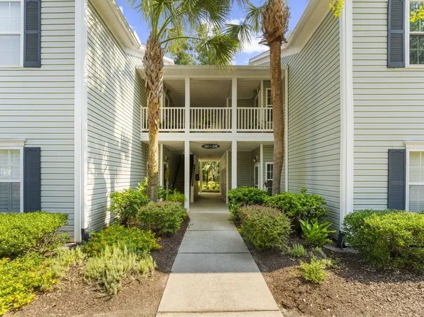 203 Pickering Ln, Charleston, SC 29414