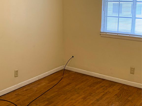 5th image of 1009 S Michigan Ave APT B