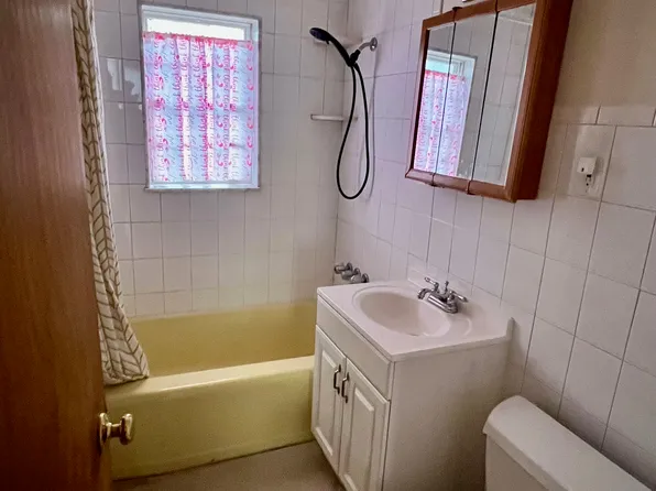 2356 Lemoine Avenue image 10 of 15