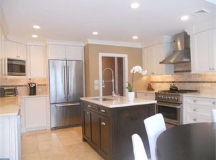 960 Hunters Turn, Huntingdon Valley, PA 19006