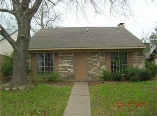 7771 Los Gatos Dr, Dallas, TX 75232