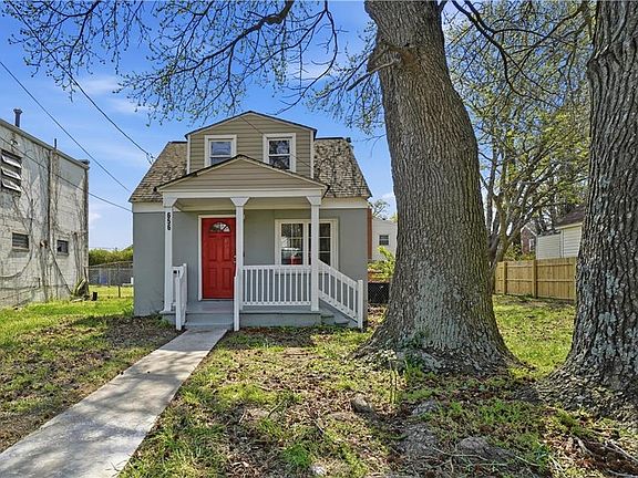 2nd image of 656 43rd St