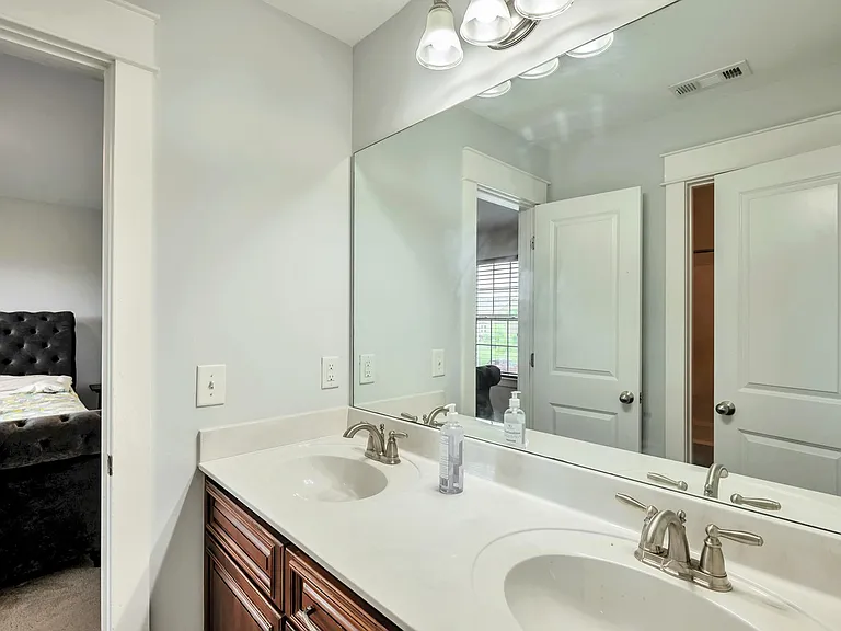 1001 Ryecroft Ln — Photo 26