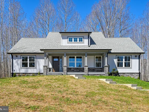 559 Overton Rd, Mineral, VA 23117