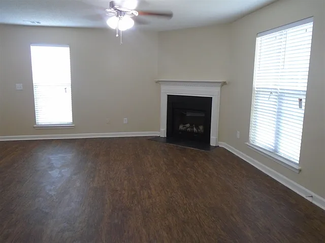 4075 Angels Dr — Photo 3