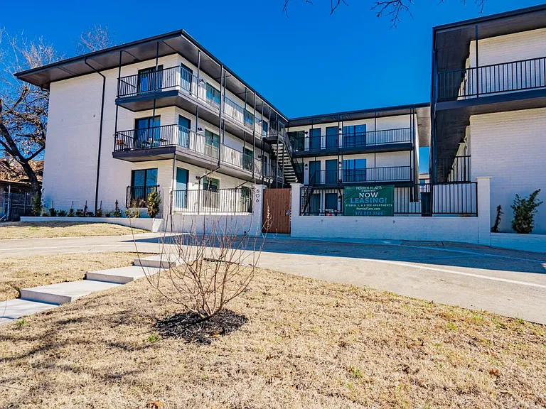 Perrin Flats at Bishop Ridge — Photo 25