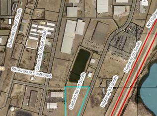 Garfield St S, Cambridge, MN 55008