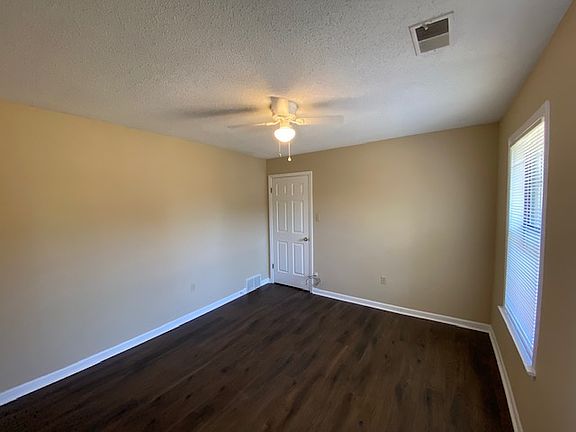 2nd image of 2245 Easton Dr
