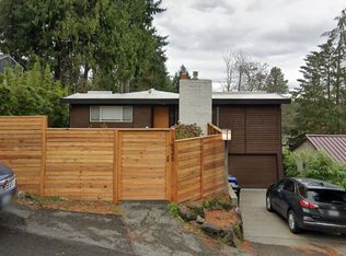 1526 NE 98th St, Seattle, WA 98115