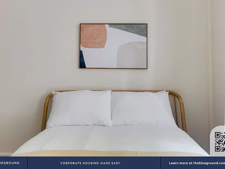 26 Jane St #2E — Photo 9