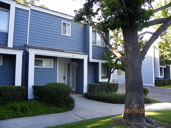 3rd image of 15735 Nordhoff St Unit 5