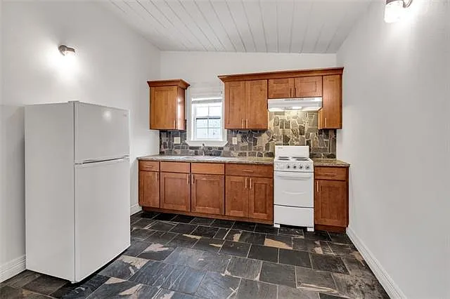 1 bed, 1.0 bath, 452 sqft, $950 — Photo 4
