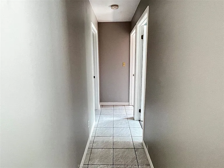 3875 Tecumseh Rd E #3 — Photo 15