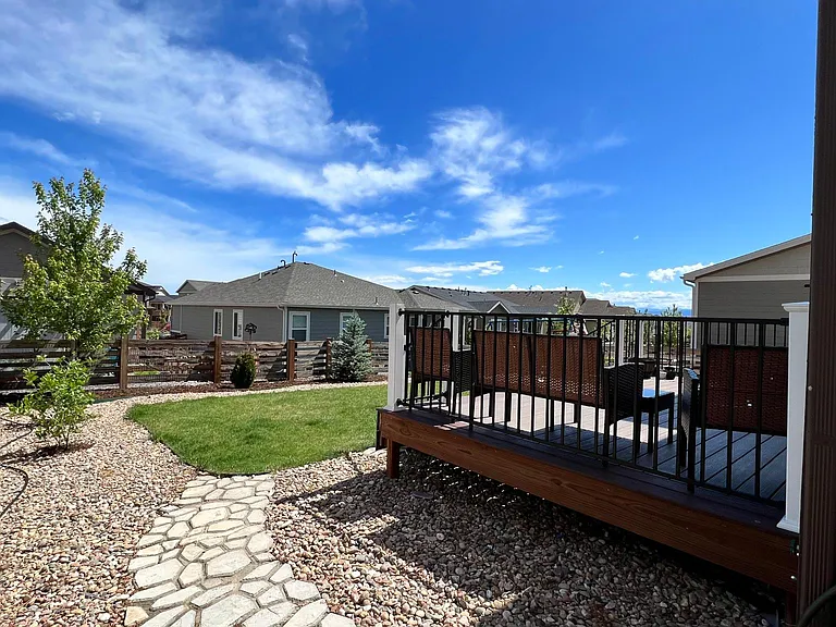 857 Audubon Peak Dr — Photo 32