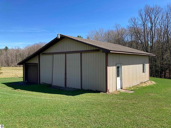 4th image of 3450 Reasner Rd