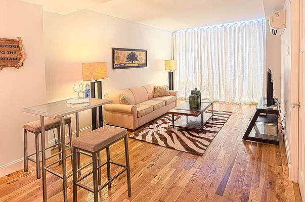 Rented by City View Living | media 12