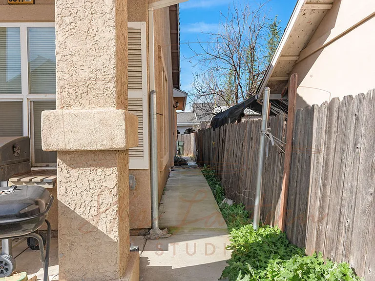 3817 Altos Ave #C — Photo 3