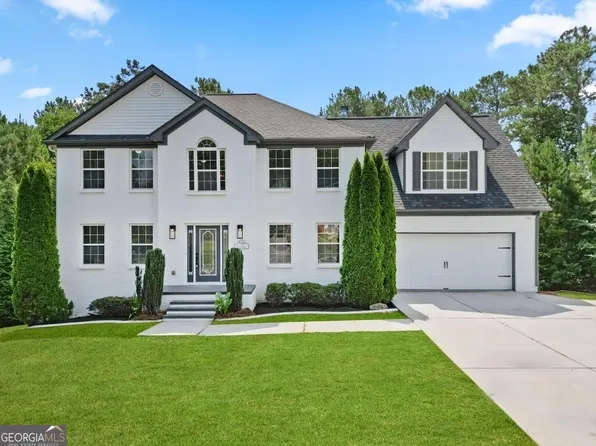 556 Taylor Dr, Loganville, GA 30052