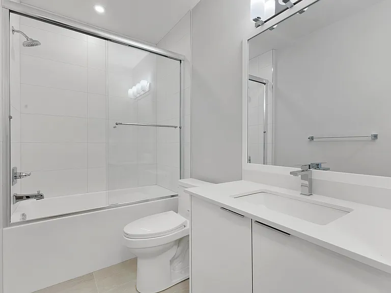 3050 Kingsway #406 — Photo 8