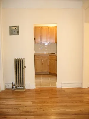 Rented by City Connections Realty | media 35