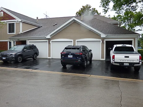 402 Sandalwood Ln #D1 Photo 1