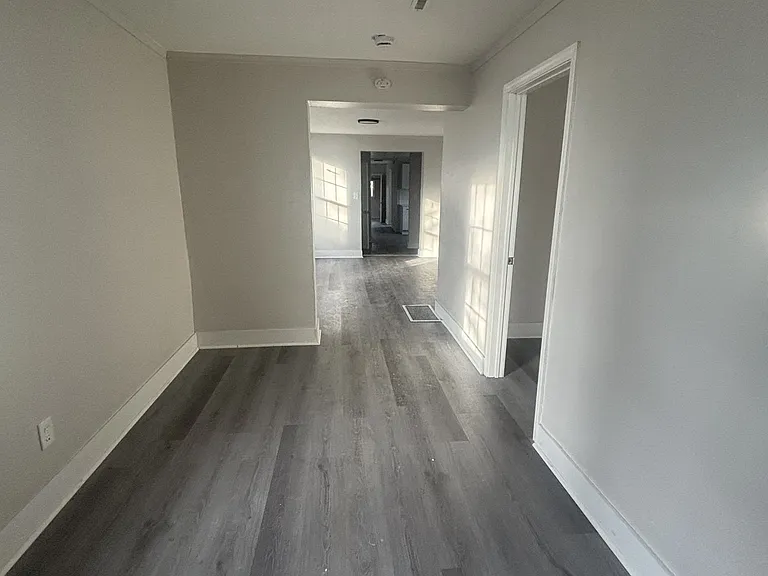 8019 Platt Ave — Photo 10