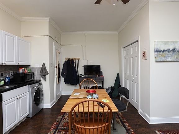 5th image of 3345 N Marshfield Ave #801