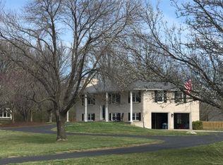 3830 S Country Woods Rd, Columbia, MO 65203