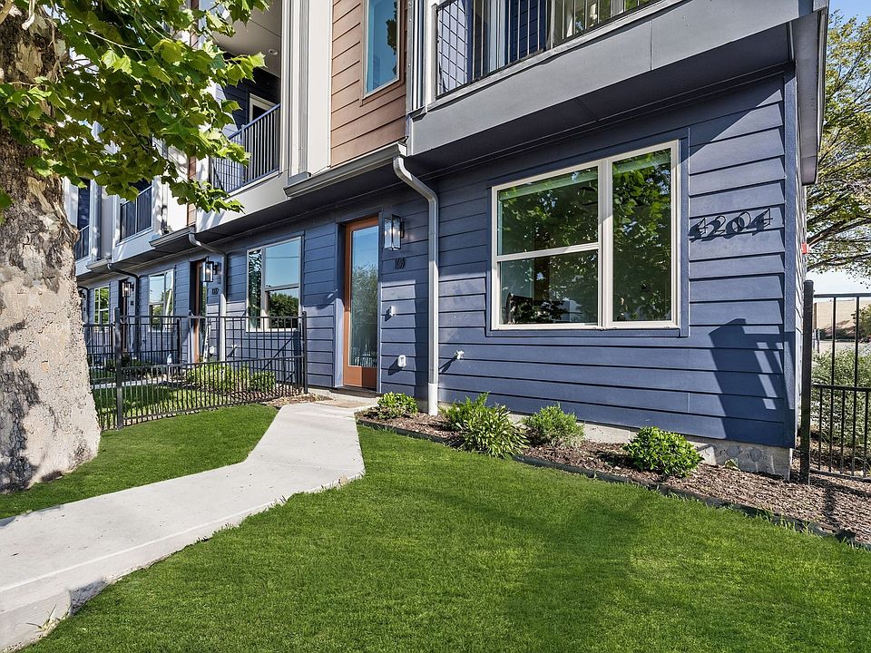 1st image of 4204 San Jacinto St #101