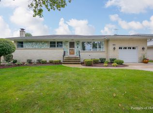 1239 W Meyer Dr, Addison, IL 60101